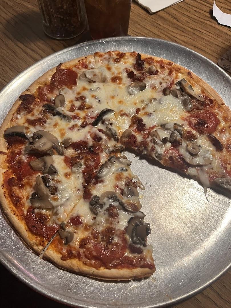 Hill House Pizza Pub